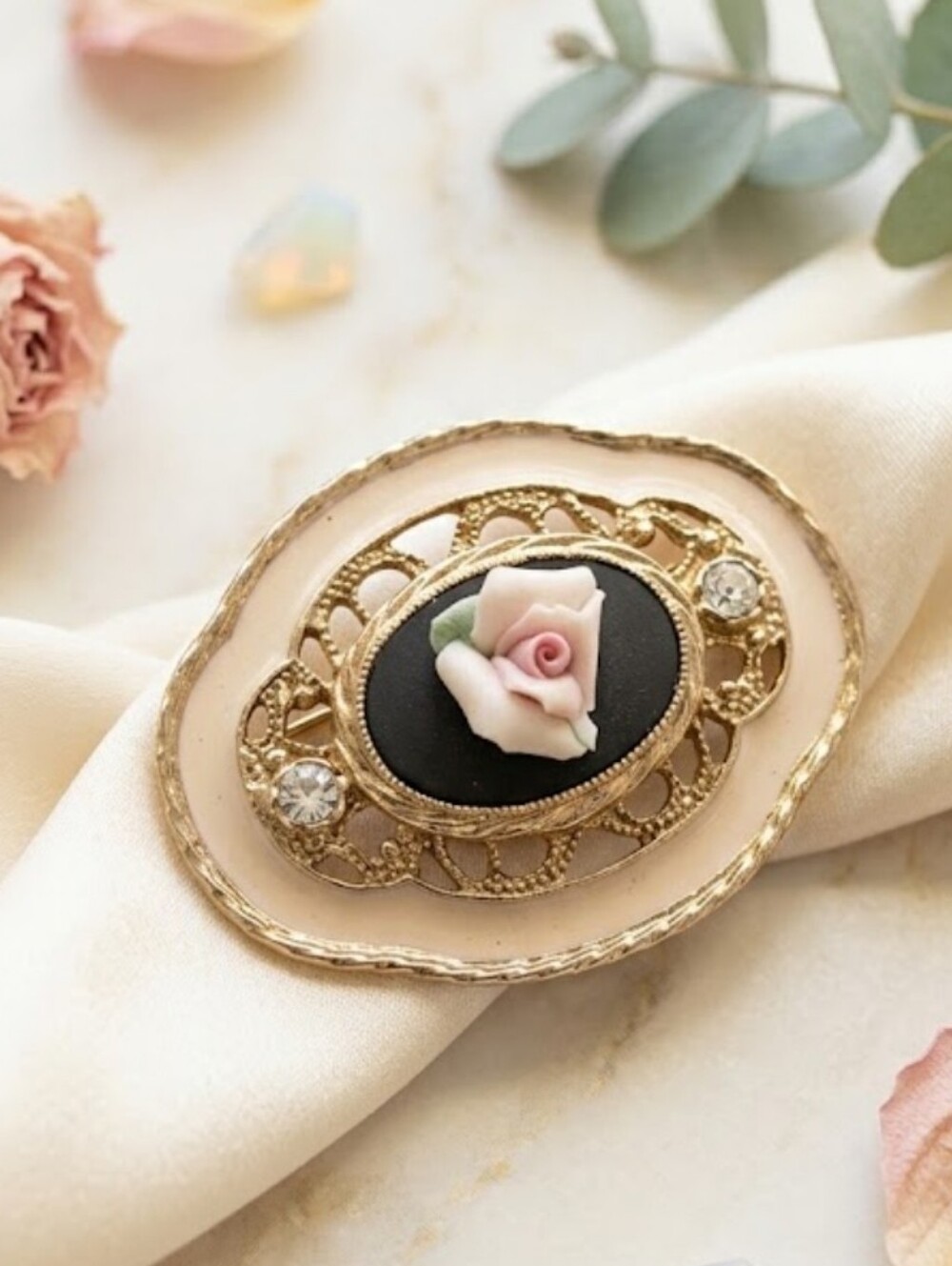 Vintage 1928 Sm Gold Oval Cream Black Ceramic Rose Filligree Rhinestone Brooch